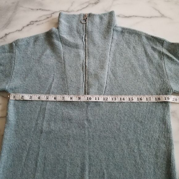 Lou & Grey Womens M Quarter Zip Sweater Half Mock Ribbed Super Soft Light Teal - Picture 3 of 7